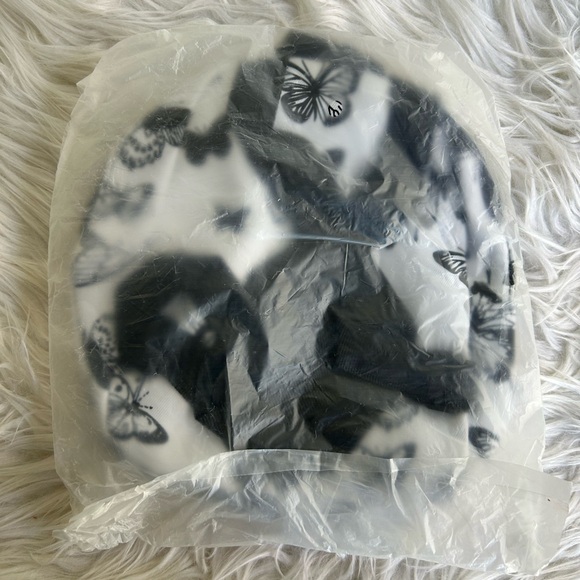 Butterfly Tiny Backpack - Picture 4 of 4